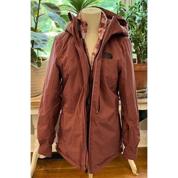 The North Face Women's Thermoball Eco Snow Triclimate Jacket. Sz M - Picture 2 of 8